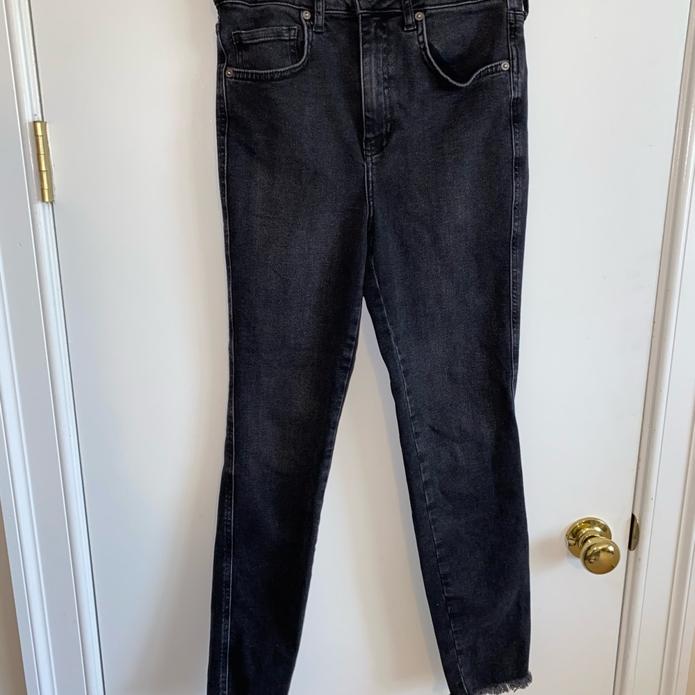 Free people 28 frayed bottom black highrise jeans